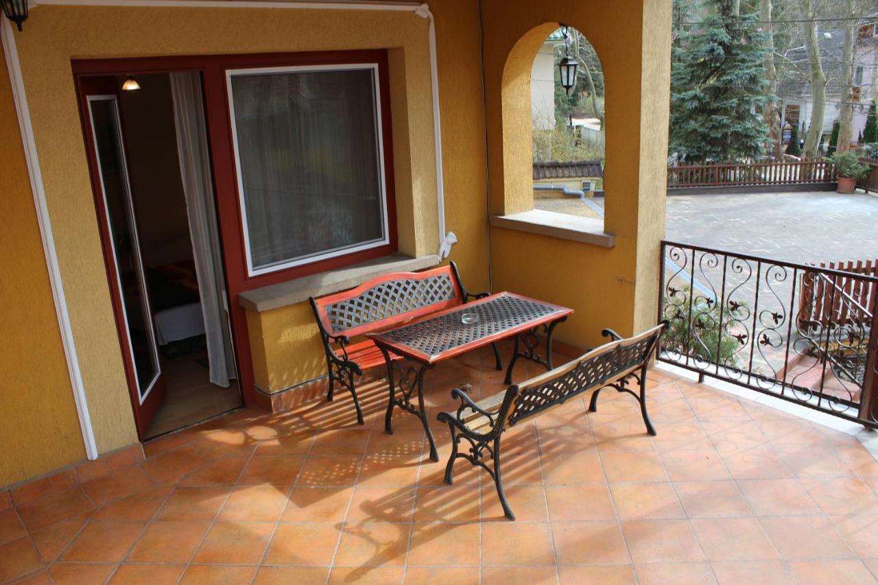 Herczeg Apartment Miskolc Exterior foto