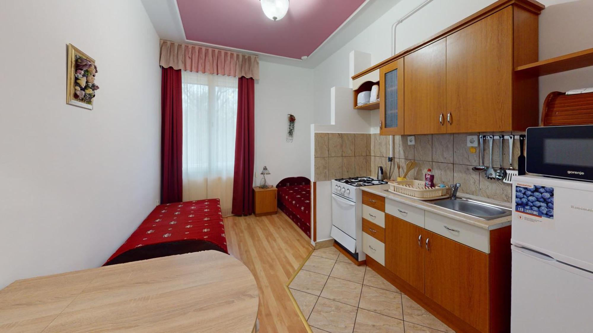 Herczeg Apartment Miskolc Exterior foto
