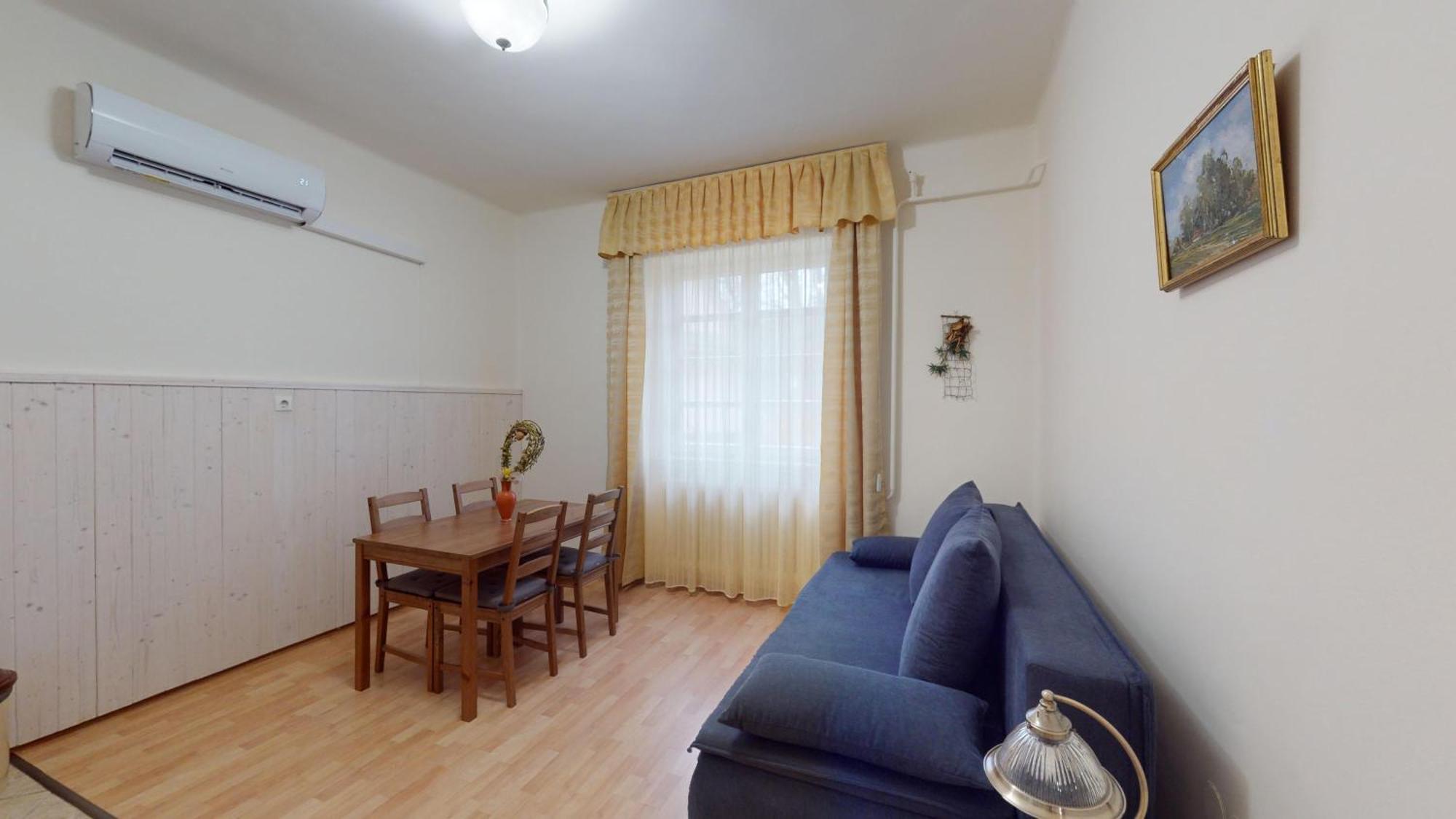 Herczeg Apartment Miskolc Exterior foto